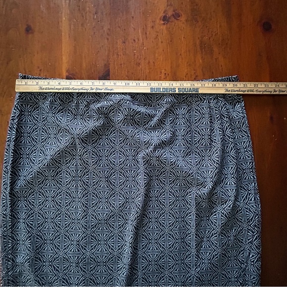 RIP SKIRT XXL Wrap Swim Cover Beach Geometric Black Pearl Batik Adjustable - Picture 8 of 14